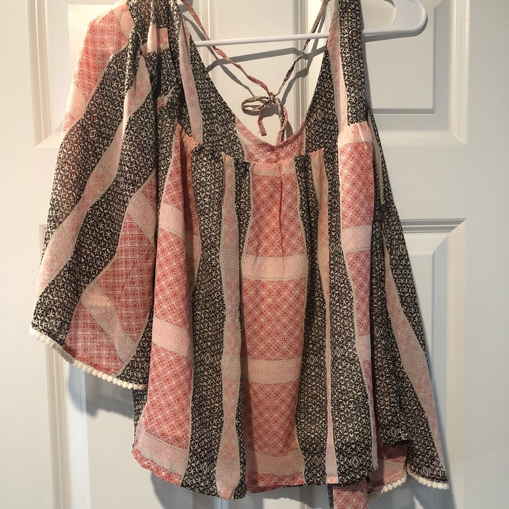 Abercrombie & Fitch Boho Cold Shoulder Top